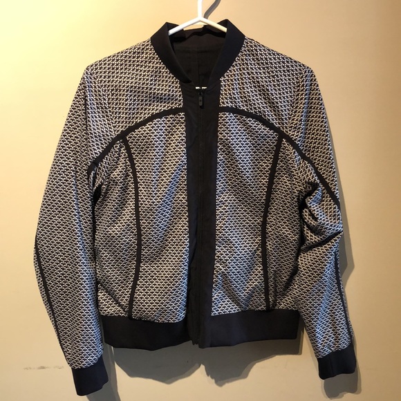 Lululemon reversible bomber jacket - Picture 6 of 7